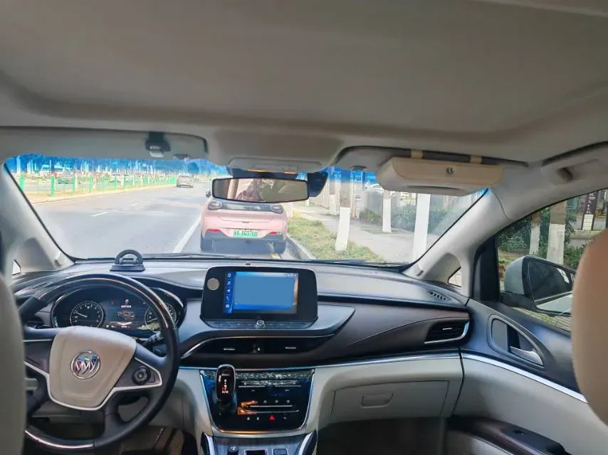 2021 Buick GL8 2.0T 237HP L4 9AT,autocango,china used car exporter,china ev exporter,chinese used car exporter,chinese used ev exporter