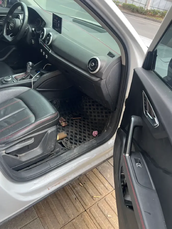 2022 Audi Q2L 1.4T 150HP L4 7DCT,autocango,china used car exporter,china ev exporter,chinese used car exporter,chinese used ev exporter