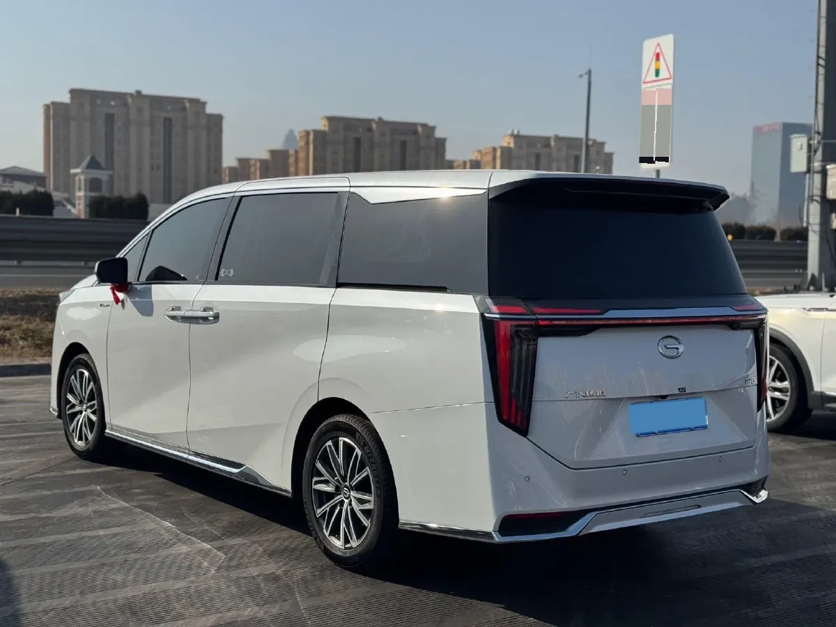 2024 GAC Trumpchi M8 2.0T 252HP L4 8AT,autocango,china used car exporter,china ev exporter,chinese used car exporter,chinese used ev exporter