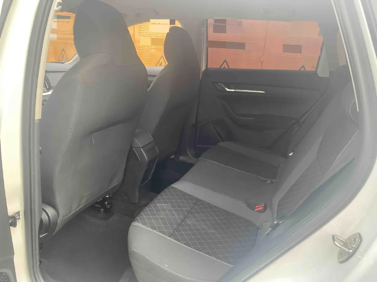 2018 Skoda Rapid Spaceback 1.4T 131HP L4 7DCT,autocango,china used car exporter,china ev exporter,chinese used car exporter,chinese used ev exporter