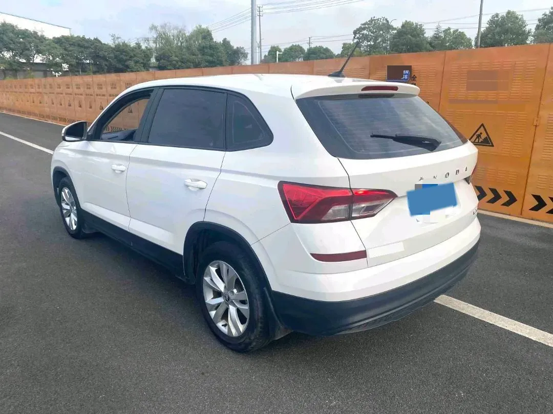 2018 Skoda Rapid Spaceback 1.4T 131HP L4 7DCT,autocango,china used car exporter,china ev exporter,chinese used car exporter,chinese used ev exporter