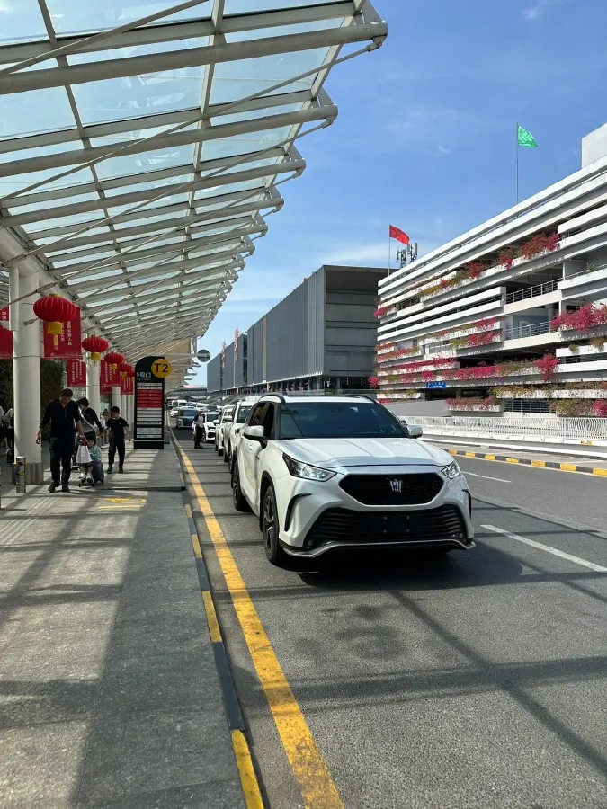 2022 Toyota Crown Kluger 2.5L 192HP L4 E-CVT Hybrid,autocango,china used car exporter,china ev exporter,chinese used car exporter,chinese used ev exporter