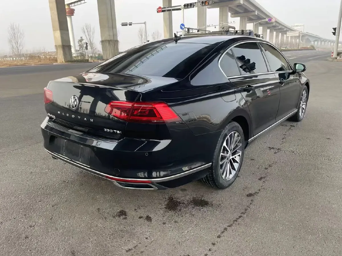 2020 Volkswagen Magotan 2.0T 186HP L4 7DCT,autocango,china used car exporter,china ev exporter,chinese used car exporter,chinese used ev exporter