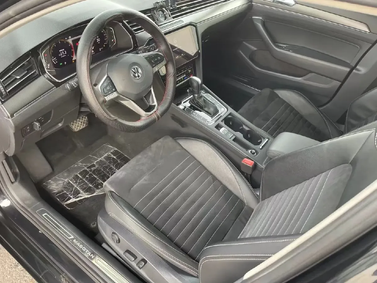 2020 Volkswagen Magotan 2.0T 186HP L4 7DCT,autocango,china used car exporter,china ev exporter,chinese used car exporter,chinese used ev exporter
