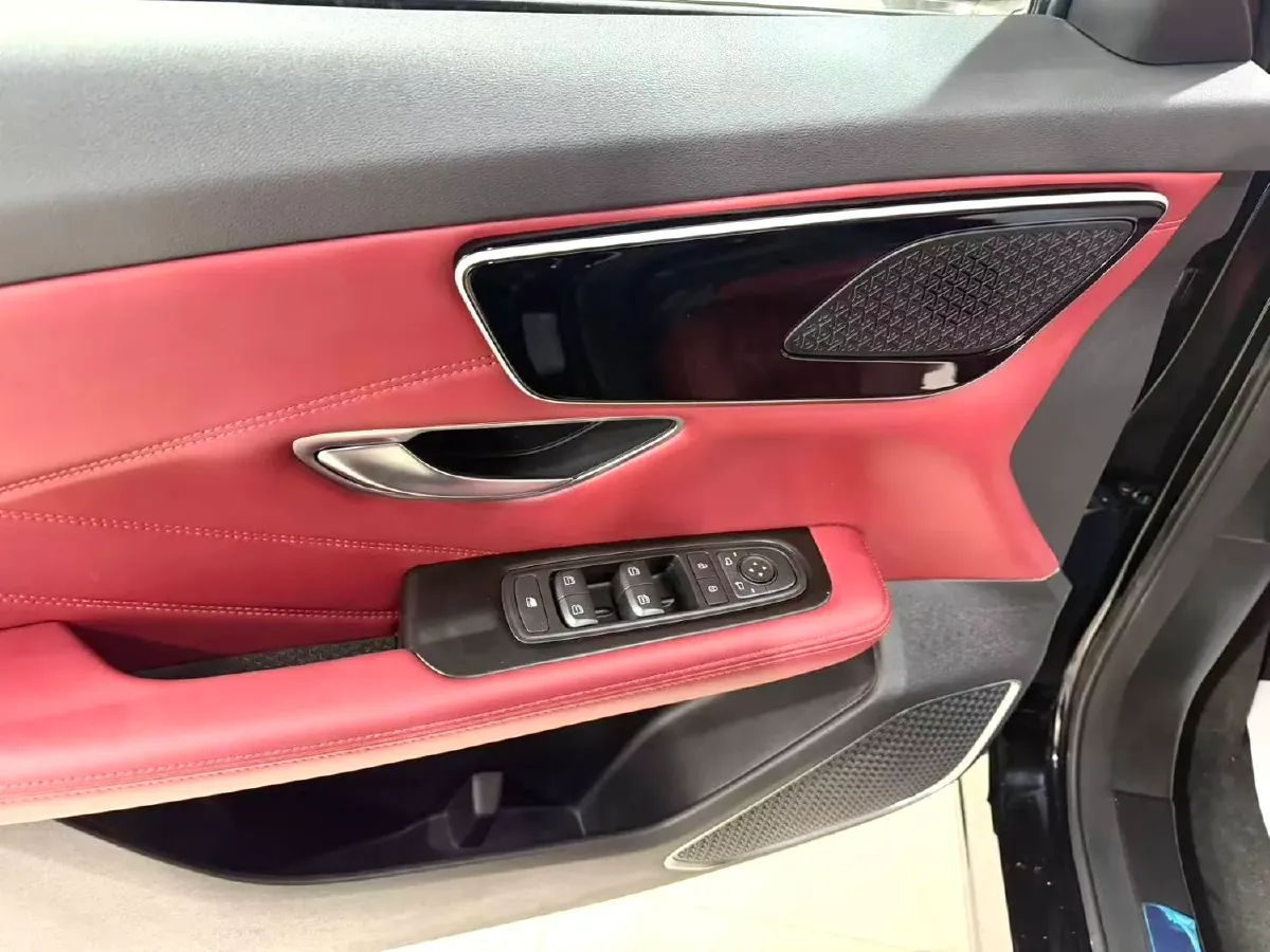 2025 Jetour X70 Plus 1.5T 156HP L4 6DCT,autocango,china used car exporter,china ev exporter,chinese used car exporter,chinese used ev exporter