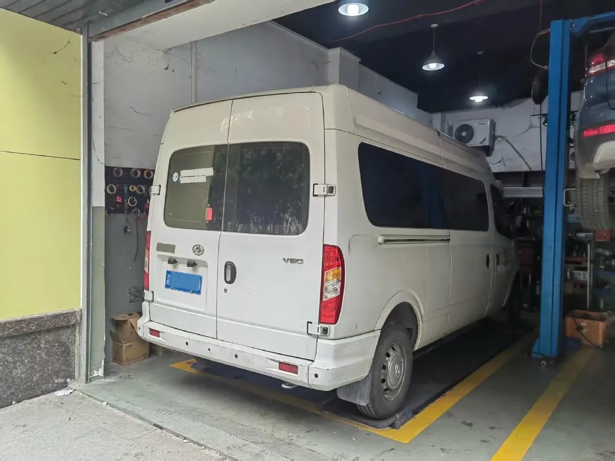 2020 MAXUS XinTu V80 2.5T 136HP L4 6MT,autocango,china used car exporter,china ev exporter,chinese used car exporter,chinese used ev exporter