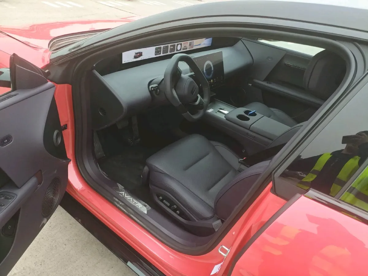 2025 Avatr 06 REEV 156HP REEV,autocango,china used car exporter,china ev exporter,chinese used car exporter,chinese used ev exporter