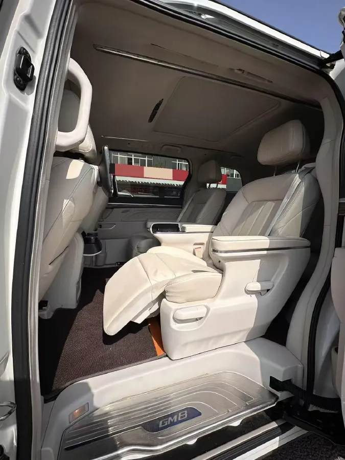 2018 GAC Trumpchi M8 2.0T 201HP L4 6AT,autocango,china used car exporter,china ev exporter,chinese used car exporter,chinese used ev exporter