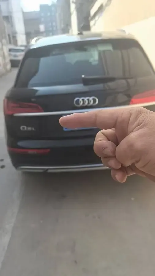 2023 Audi Q5L 2.0T 190HP L4 7DCT,autocango,china used car exporter,china ev exporter,chinese used car exporter,chinese used ev exporter