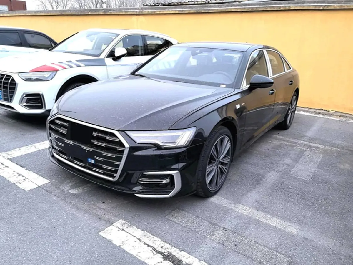 2026 Audi A6L 2.0T 245HP L4 7DCT,autocango,china used car exporter,china ev exporter,chinese used car exporter,chinese used ev exporter