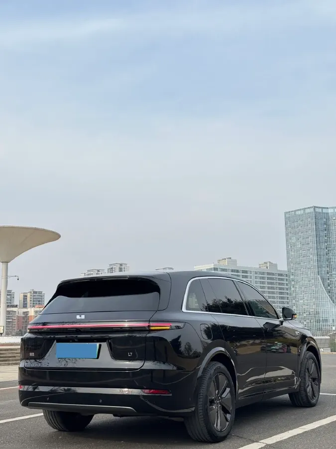 2024 Li L7 Range Extended 154HP REEV 42.8KWH,autocango,china used car exporter,china ev exporter,chinese used car exporter,chinese used ev exporter