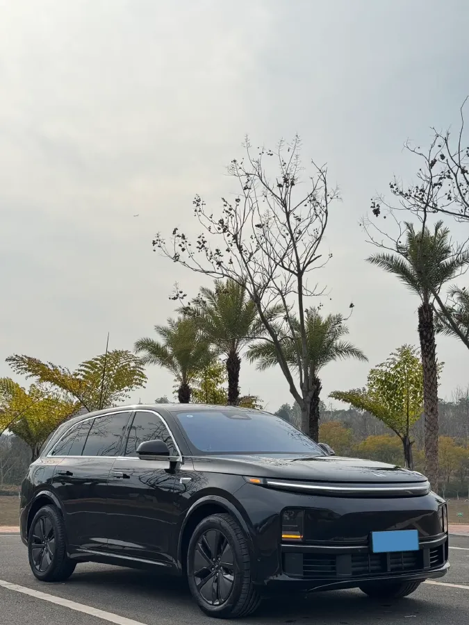 2024 Li L7 Range Extended 154HP REEV 42.8KWH,autocango,china used car exporter,china ev exporter,chinese used car exporter,chinese used ev exporter