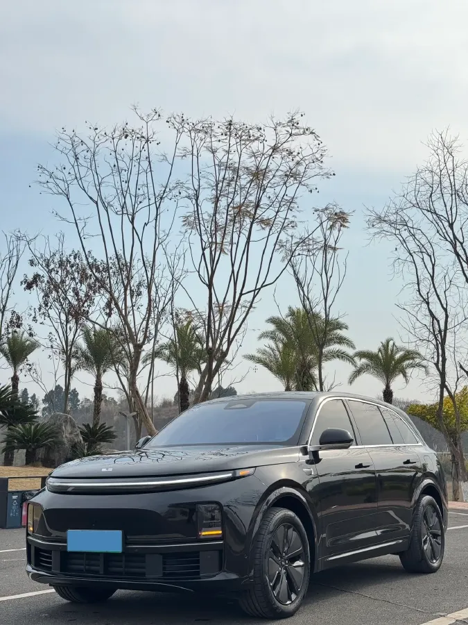 2024 Li L7 Range Extended 154HP REEV 42.8KWH,autocango,china used car exporter,china ev exporter,chinese used car exporter,chinese used ev exporter