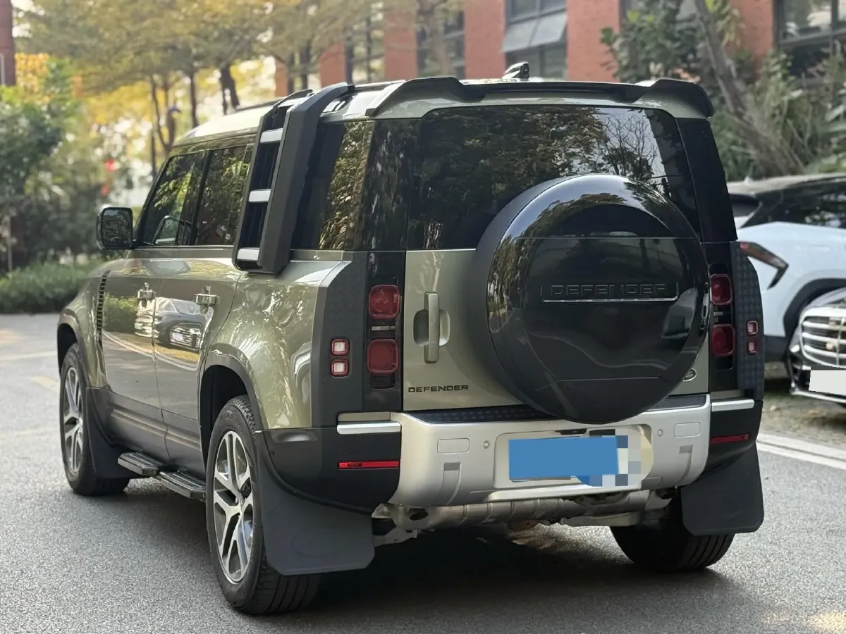 2020 Land Rover Defender 3.0T 400HP L6 8AT,autocango,china used car exporter,china ev exporter,chinese used car exporter,chinese used ev exporter