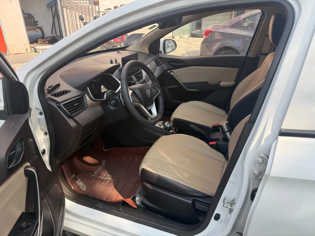 2019 BaoJun 510 1.5L 112HP L4 6MT,autocango,china used car exporter,china ev exporter,chinese used car exporter,chinese used ev exporter