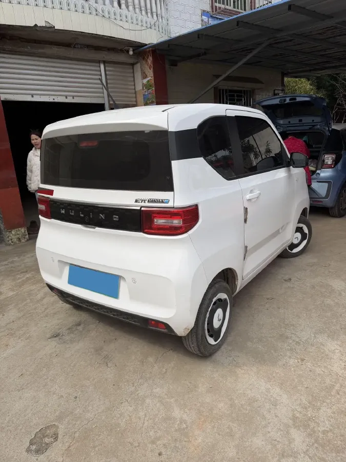 2021 WuLing HongGuang MINI EV BEV 13.9KWH,autocango,china used car exporter,china ev exporter,chinese used car exporter,chinese used ev exporter