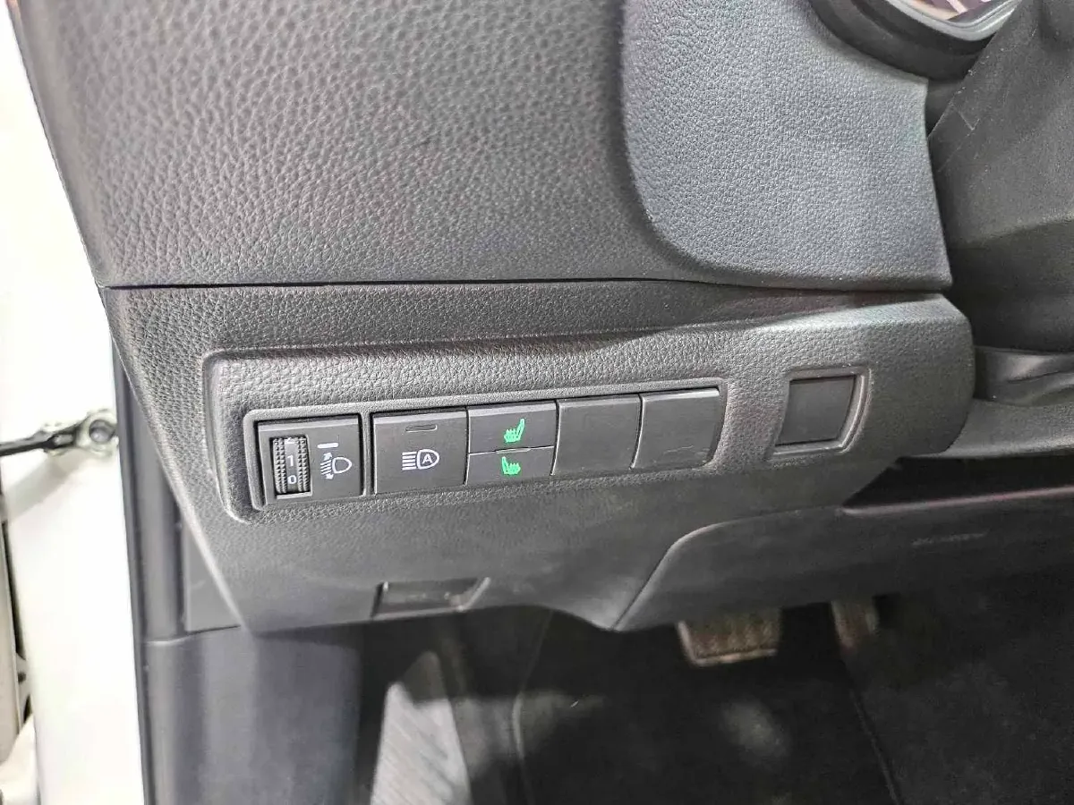 2021 Toyota Corolla 1.2T 116HP L4 CVT,autocango,china used car exporter,china ev exporter,chinese used car exporter,chinese used ev exporter