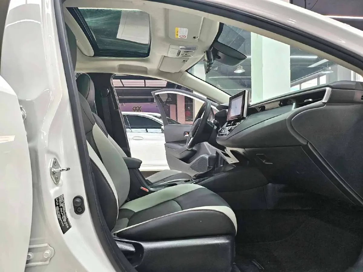 2021 Toyota Corolla 1.2T 116HP L4 CVT,autocango,china used car exporter,china ev exporter,chinese used car exporter,chinese used ev exporter