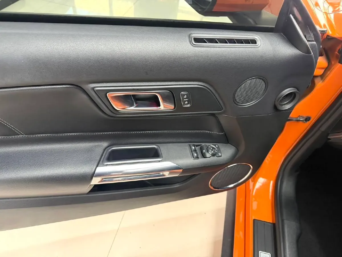 2020 Ford Mustang 2.3T 299HP L4 10AT,autocango,china used car exporter,china ev exporter,chinese used car exporter,chinese used ev exporter