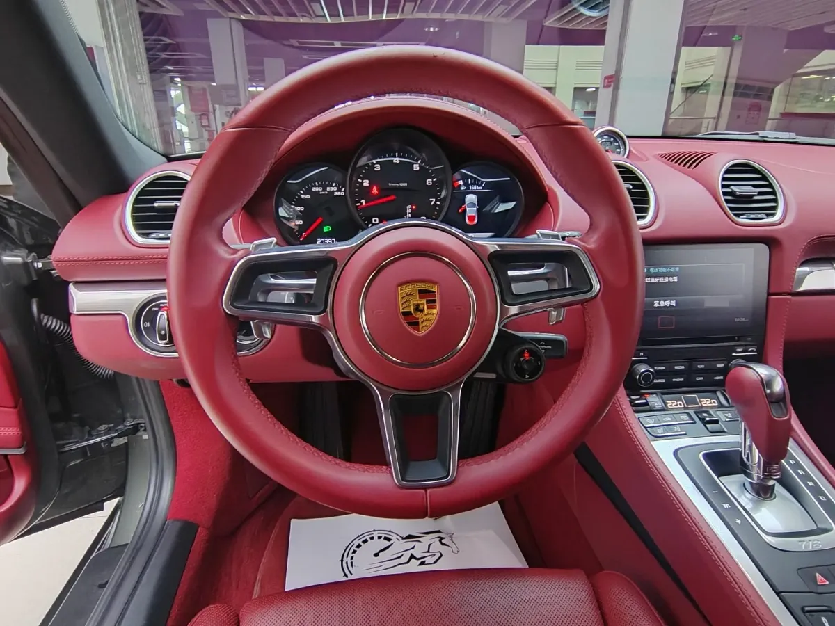 2022 Porsche 718 2.0T 250HP H4 7DCT,autocango,china used car exporter,china ev exporter,chinese used car exporter,chinese used ev exporter