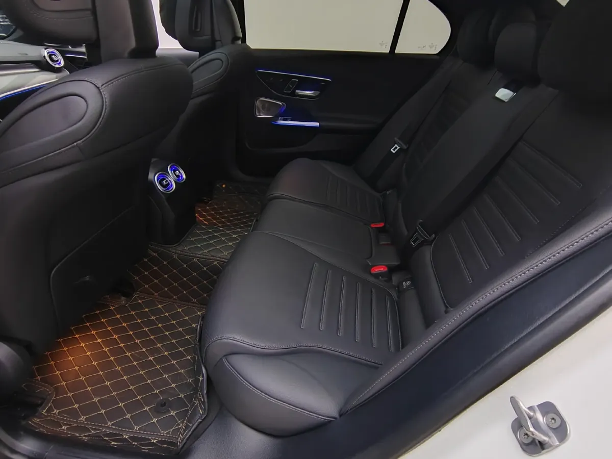 2025 Mercedes-Benz C Class 1.5T 204HP L4 9AT,autocango,china used car exporter,china ev exporter,chinese used car exporter,chinese used ev exporter