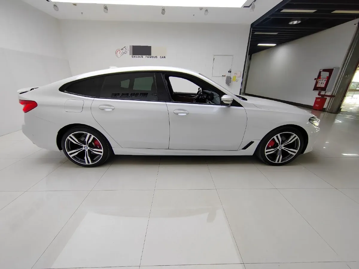 2021 BMW 6 Series GT 2.0T 258HP L4 8AT,autocango,china used car exporter,china ev exporter,chinese used car exporter,chinese used ev exporter