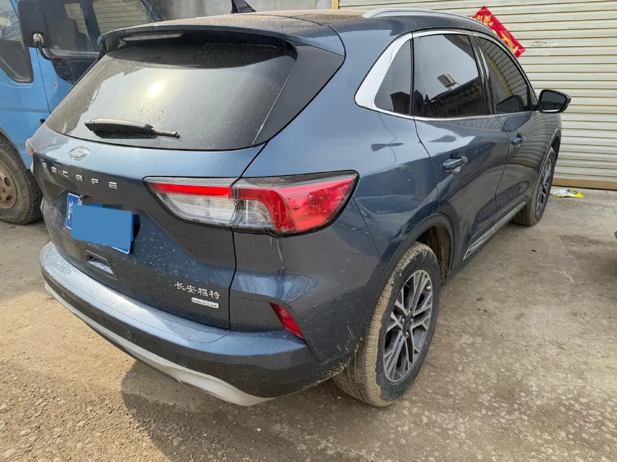 2020 Ford Escape 2.0T 248HP L4 8AT,autocango,china used car exporter,china ev exporter,chinese used car exporter,chinese used ev exporter
