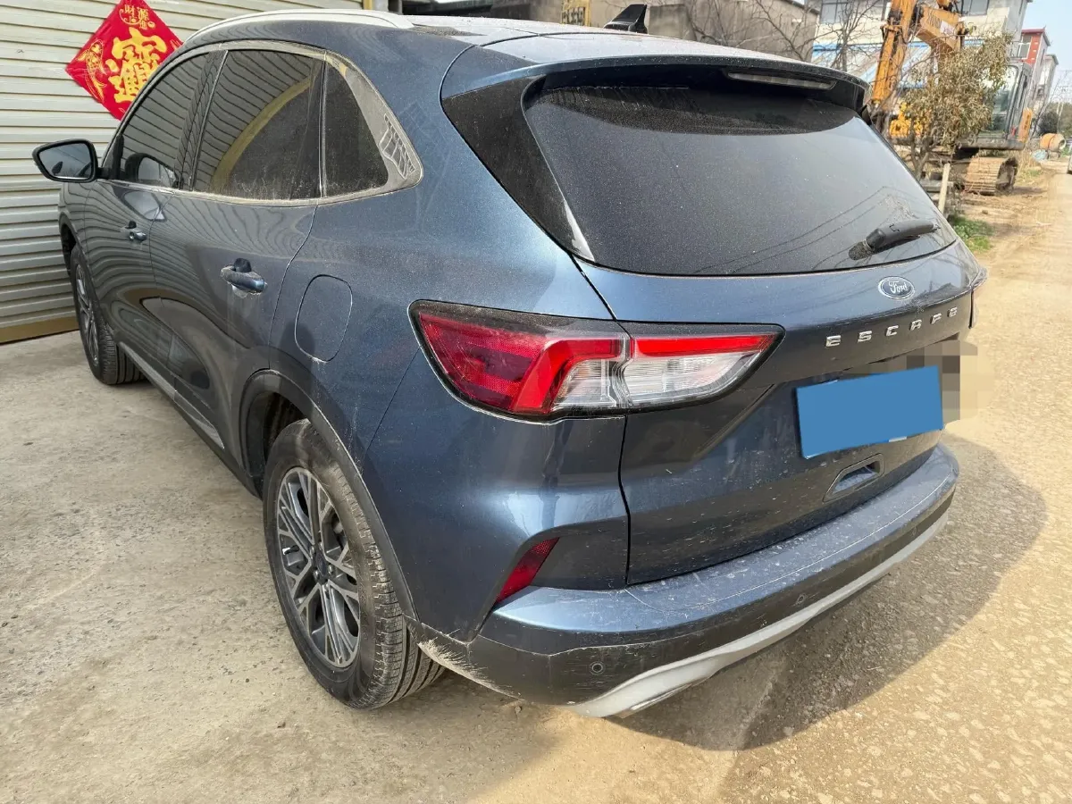 2020 Ford Escape 2.0T 248HP L4 8AT,autocango,china used car exporter,china ev exporter,chinese used car exporter,chinese used ev exporter
