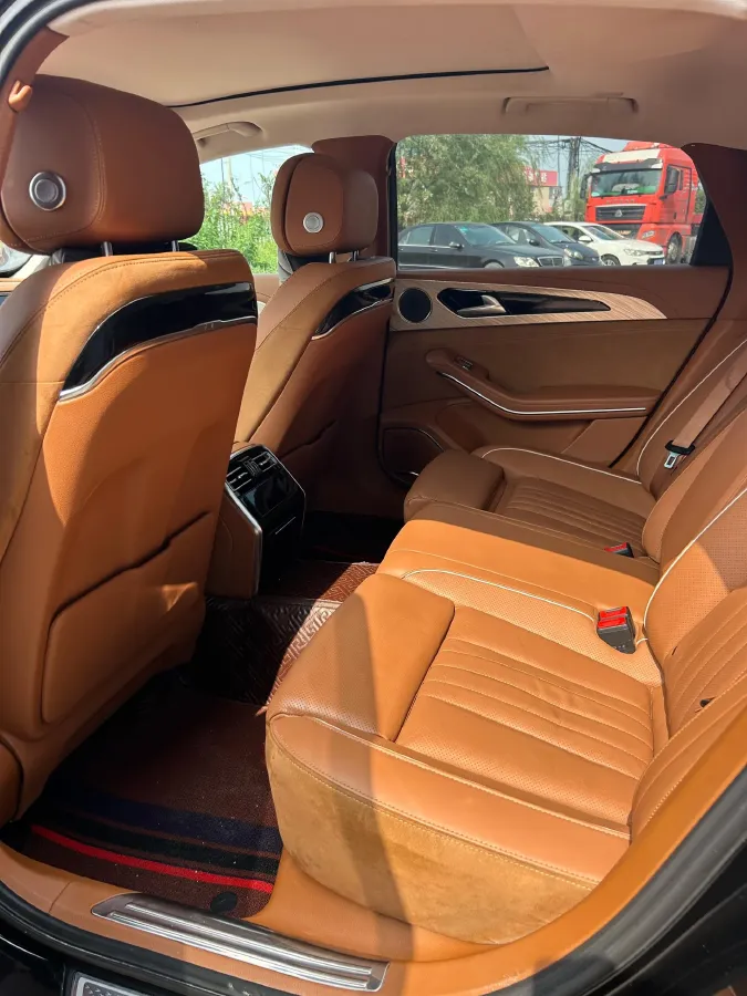 2022 HongQi H9 2.0T 252HP L4 7DCT,autocango,china used car exporter,china ev exporter,chinese used car exporter,chinese used ev exporter