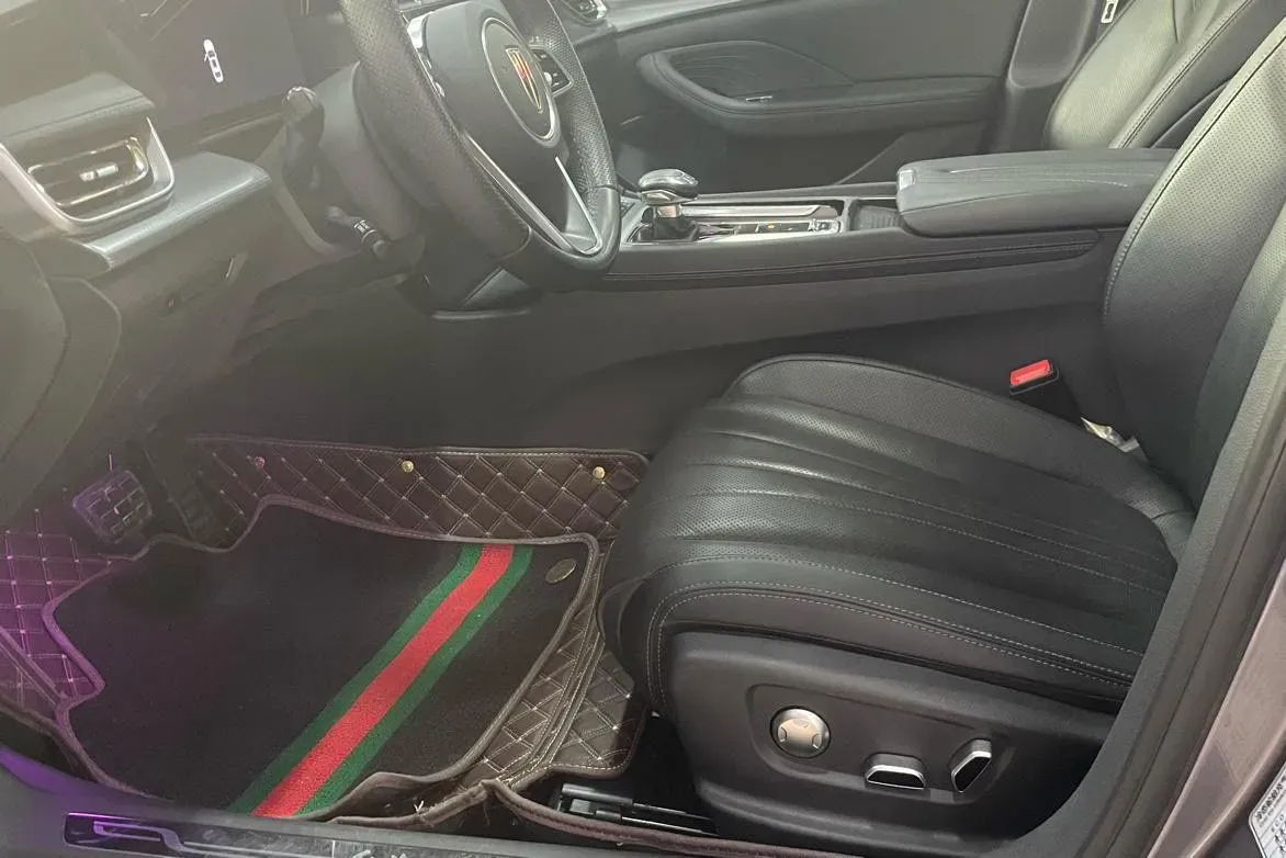 2023 HongQi H5 1.5T 169HP L4 E-CVT Hybrid,autocango,china used car exporter,china ev exporter,chinese used car exporter,chinese used ev exporter