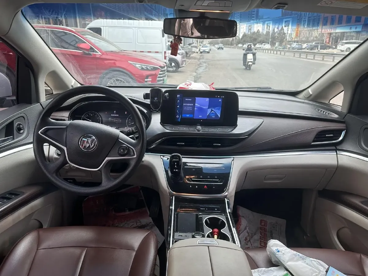 2021 Buick GL8 2.0T 237HP L4 9AT,autocango,china used car exporter,china ev exporter,chinese used car exporter,chinese used ev exporter