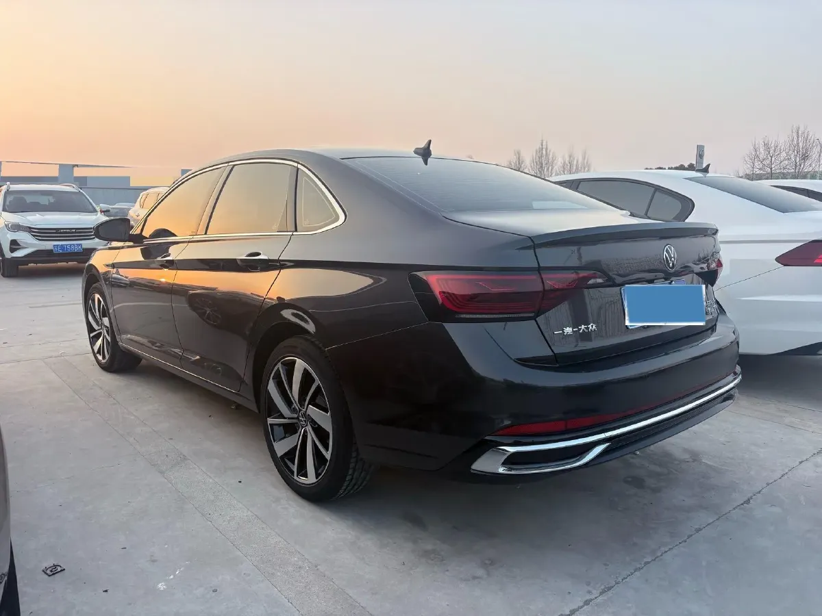 2023 Volkswagen Sagitar 1.5T 160HP L4 7DCT,autocango,china used car exporter,china ev exporter,chinese used car exporter,chinese used ev exporter