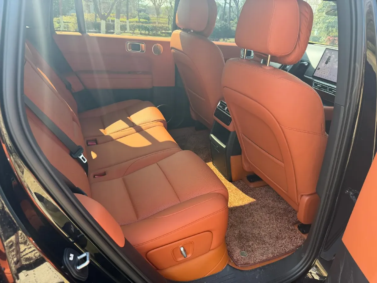 2025 Li L6 Range Extended 154HP L4 REEV,autocango,china used car exporter,china ev exporter,chinese used car exporter,chinese used ev exporter