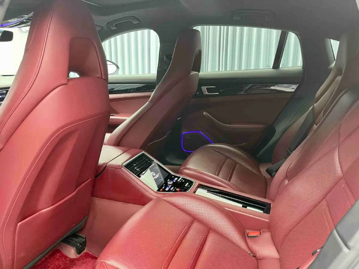 2019 Porsche Panamera 2.9T 330HP V6 8DCT,autocango,china used car exporter,china ev exporter,chinese used car exporter,chinese used ev exporter