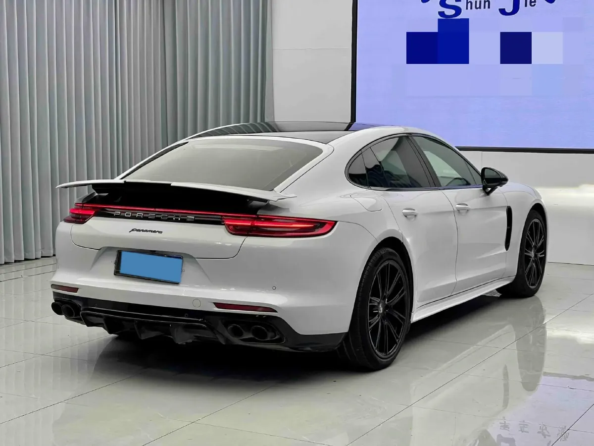 2019 Porsche Panamera 2.9T 330HP V6 8DCT,autocango,china used car exporter,china ev exporter,chinese used car exporter,chinese used ev exporter