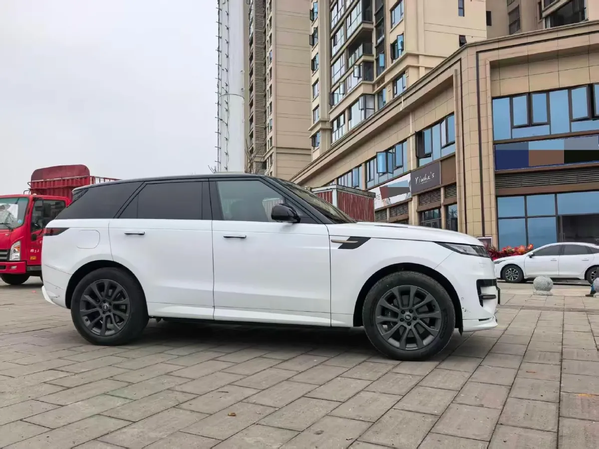 2023 Land Rover Range Rover Sport 3.0T 400HP L6 8AT,autocango,china used car exporter,china ev exporter,chinese used car exporter,chinese used ev exporter