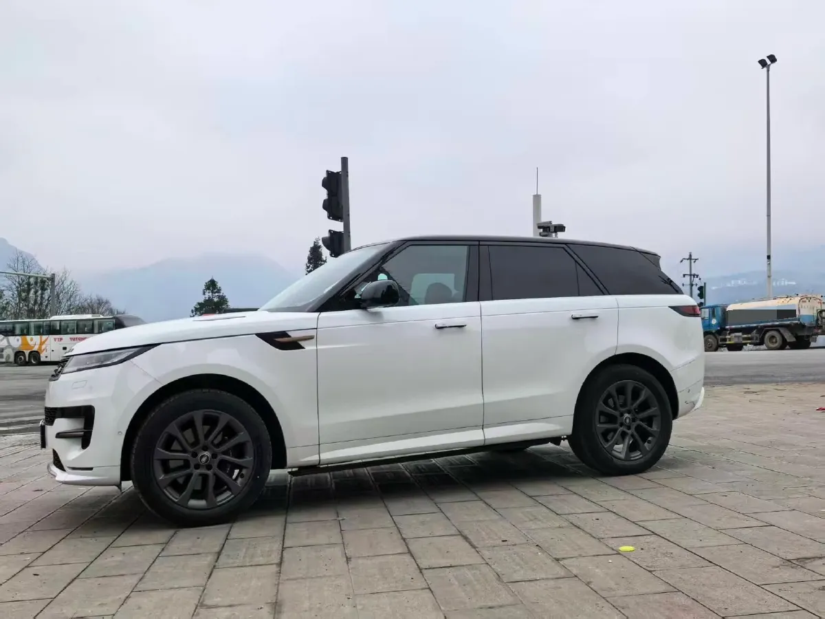 2023 Land Rover Range Rover Sport 3.0T 400HP L6 8AT,autocango,china used car exporter,china ev exporter,chinese used car exporter,chinese used ev exporter