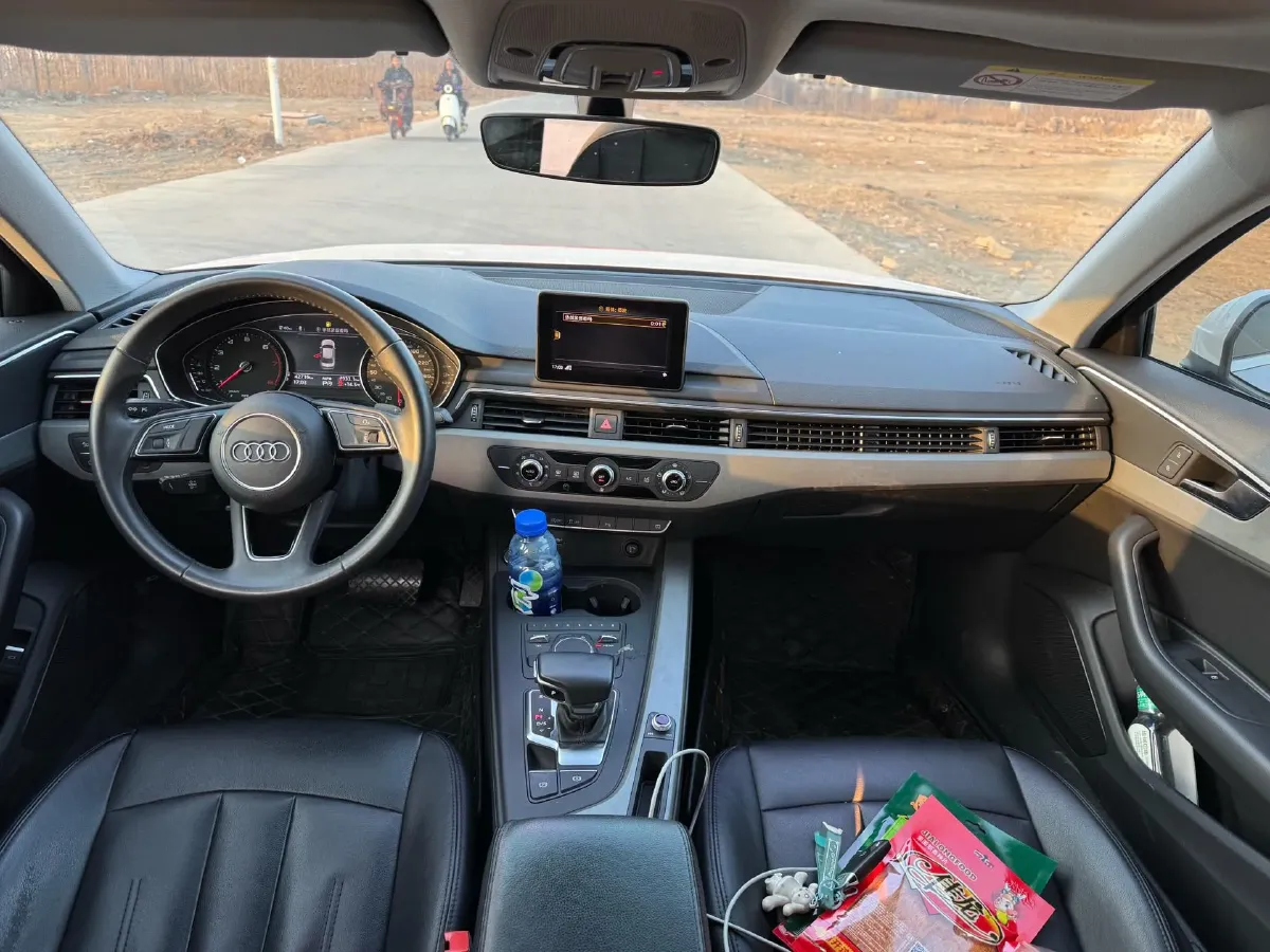 2019 Audi A4L 2.0T 190HP L4 7DCT,autocango,china used car exporter,china ev exporter,chinese used car exporter,chinese used ev exporter