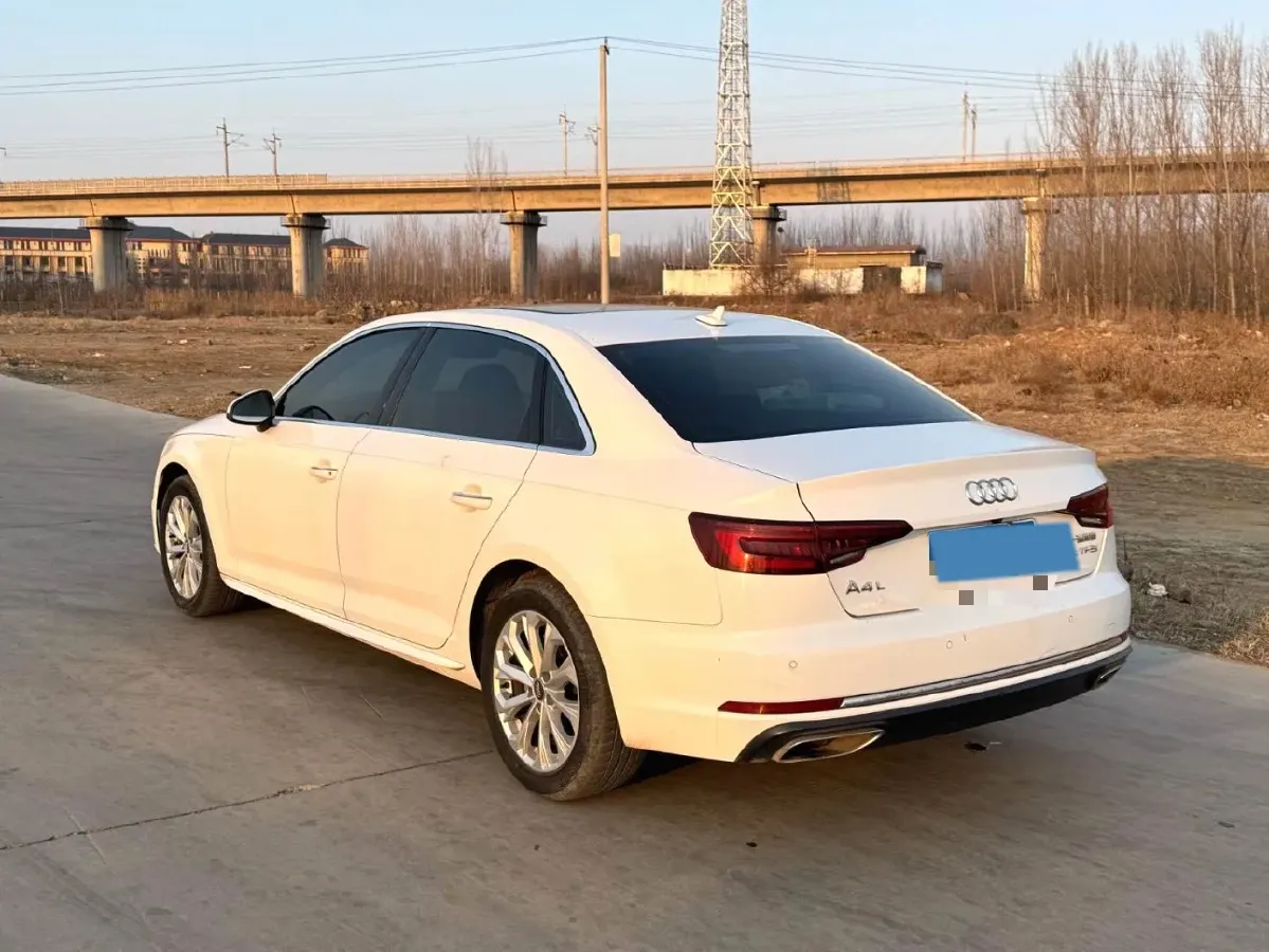 2019 Audi A4L 2.0T 190HP L4 7DCT,autocango,china used car exporter,china ev exporter,chinese used car exporter,chinese used ev exporter
