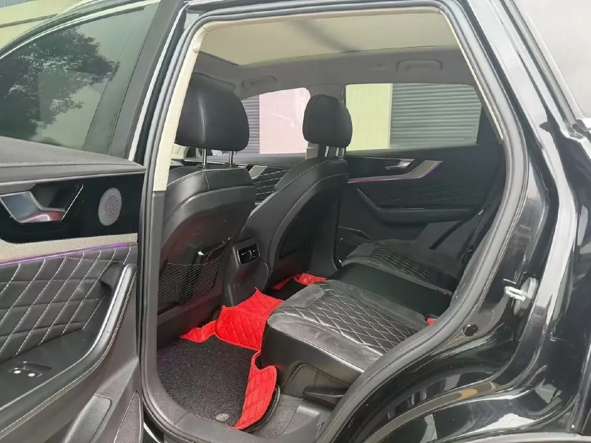 2019 HongQi HS5 2.0T 224HP L4 6AT,autocango,china used car exporter,china ev exporter,chinese used car exporter,chinese used ev exporter