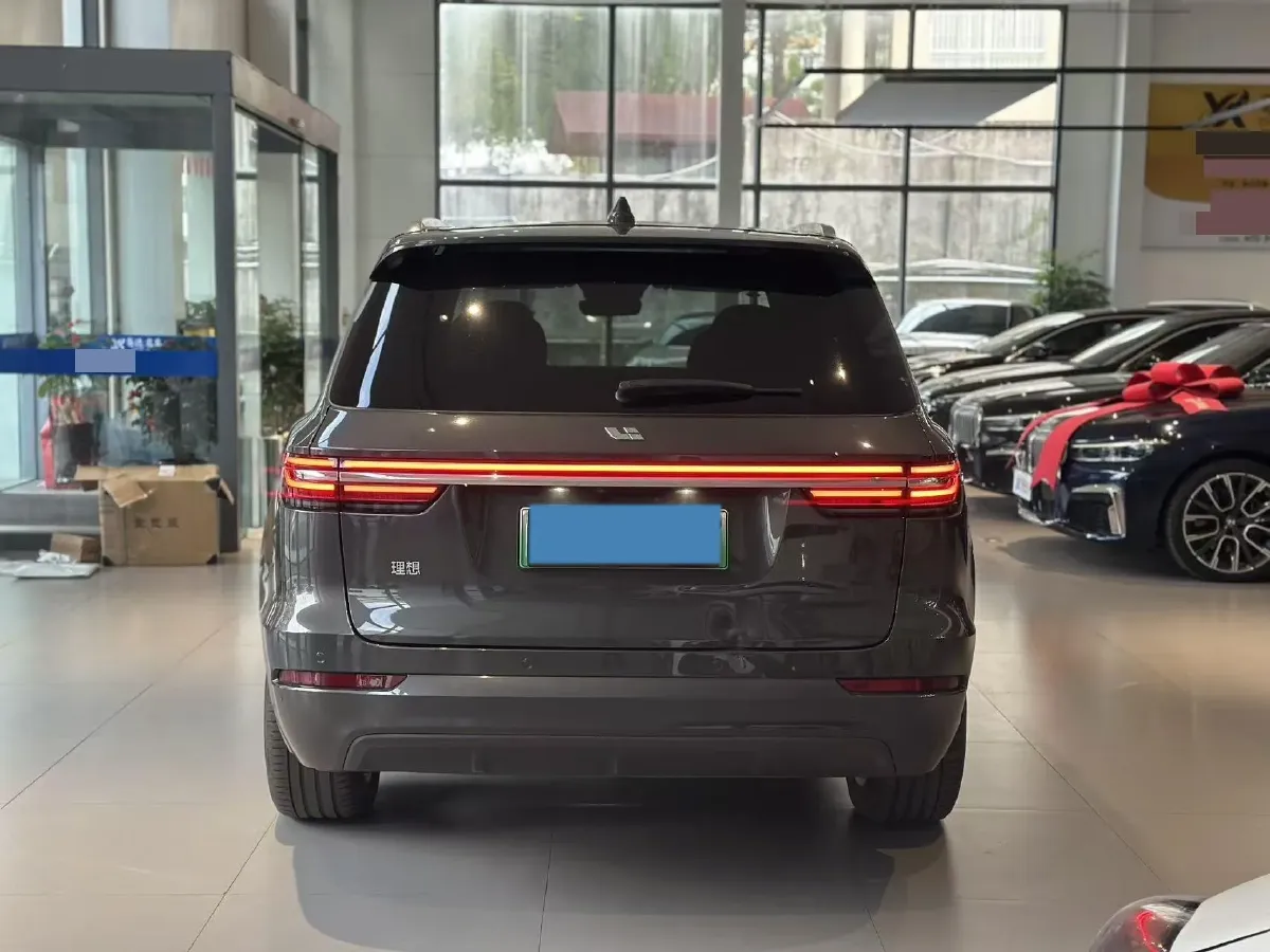 2021 Li ONE Range Extended 131HP REEV 40.5KWH,autocango,china used car exporter,china ev exporter,chinese used car exporter,chinese used ev exporter