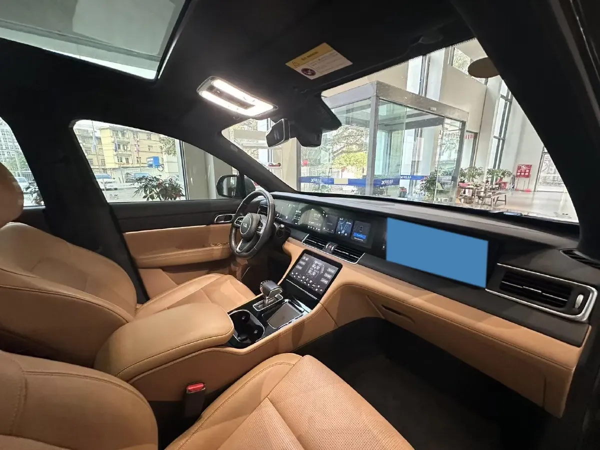 2021 Li ONE Range Extended 131HP REEV 40.5KWH,autocango,china used car exporter,china ev exporter,chinese used car exporter,chinese used ev exporter