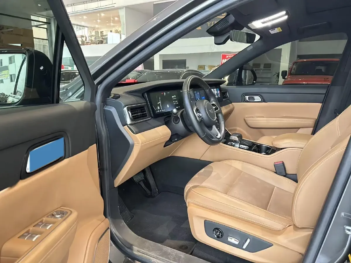 2021 Li ONE Range Extended 131HP REEV 40.5KWH,autocango,china used car exporter,china ev exporter,chinese used car exporter,chinese used ev exporter