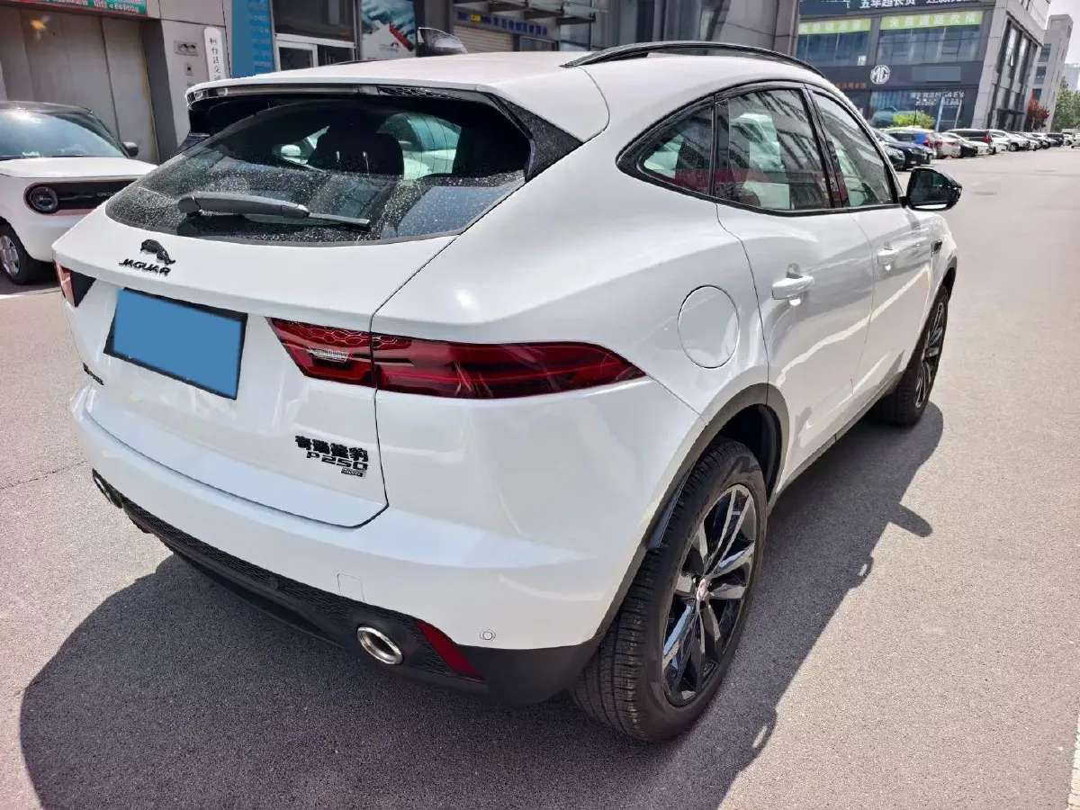 2024 Jaguar E-PACE 2.0T 249HP L4 9AT,autocango,china used car exporter,china ev exporter,chinese used car exporter,chinese used ev exporter