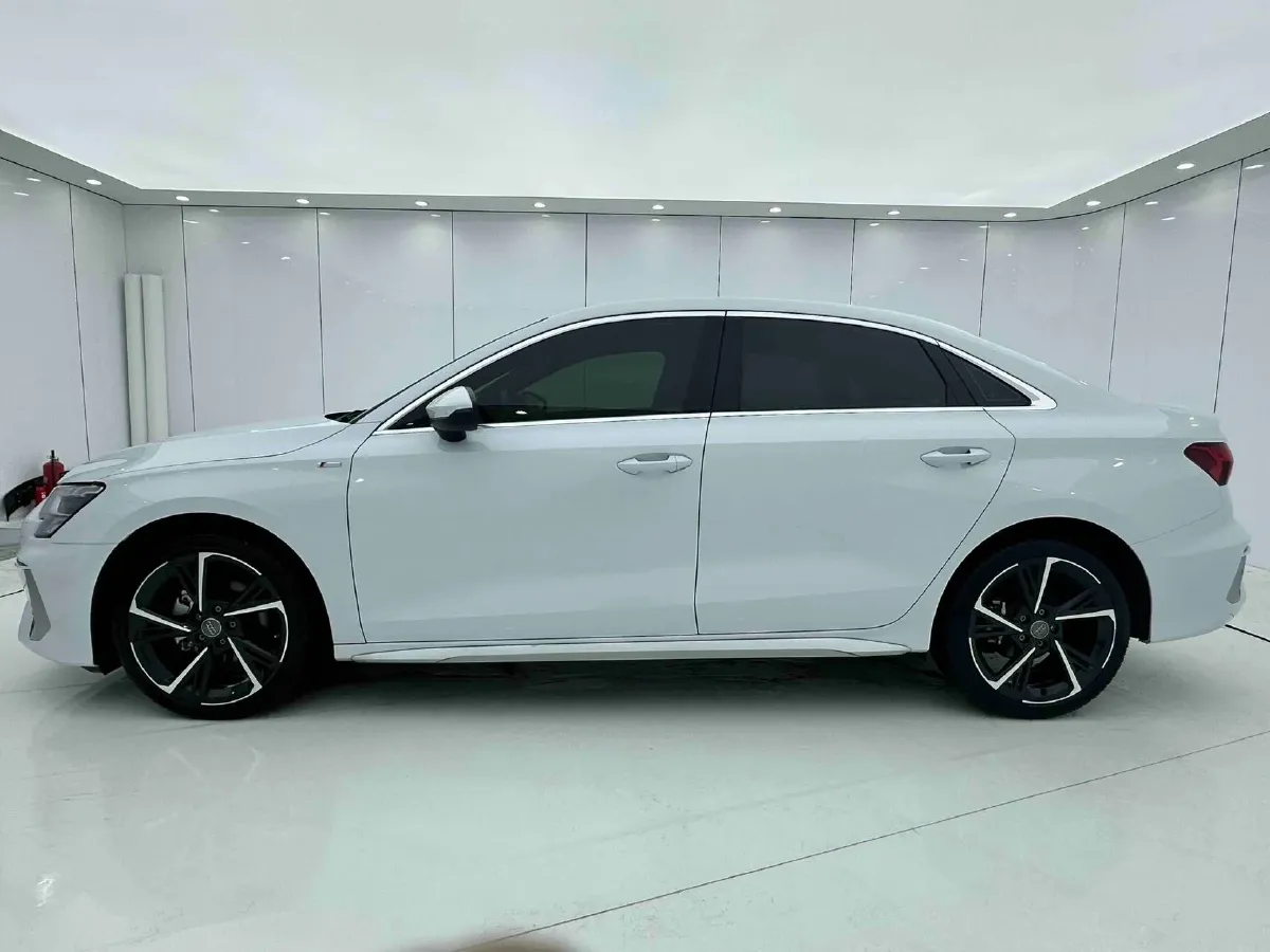 2022 Audi A3 1.4T 150HP L4 7DCT,autocango,china used car exporter,china ev exporter,chinese used car exporter,chinese used ev exporter