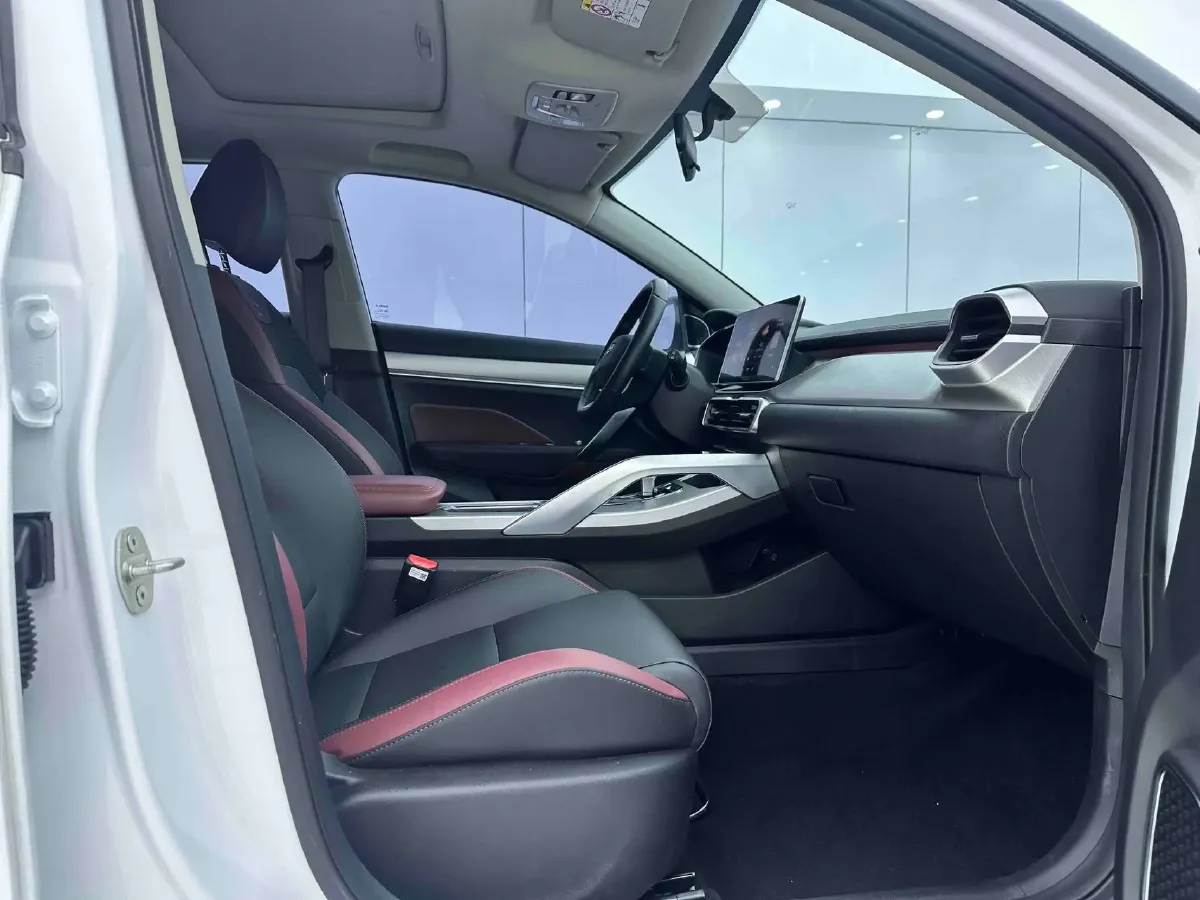 2021 Geely Coolray 1.4T 141HP L4 6DCT,autocango,china used car exporter,china ev exporter,chinese used car exporter,chinese used ev exporter