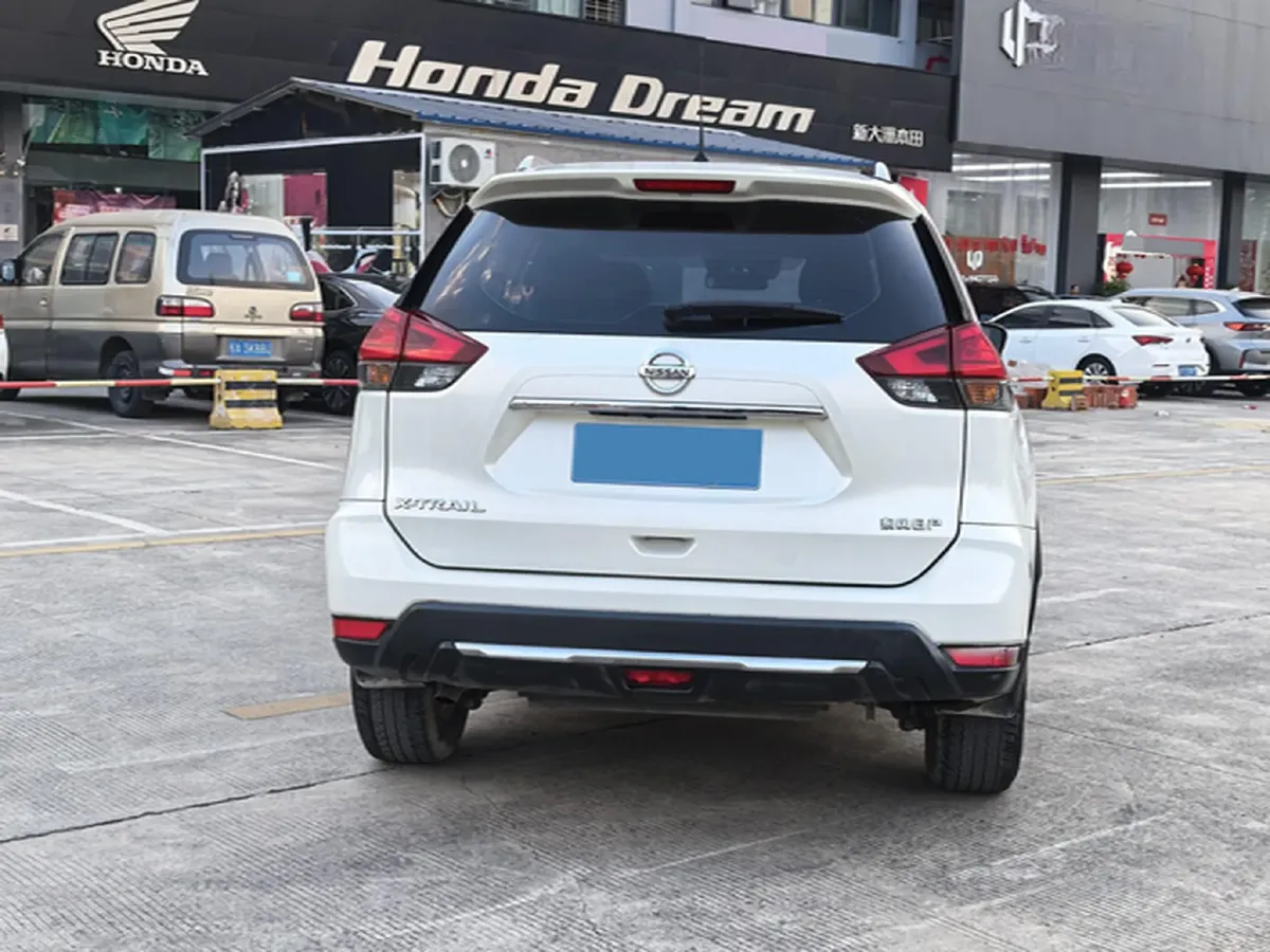 2021 Nissan X-Trail 2.0L 151HP L4 CVT,autocango,china used car exporter,china ev exporter,chinese used car exporter,chinese used ev exporter
