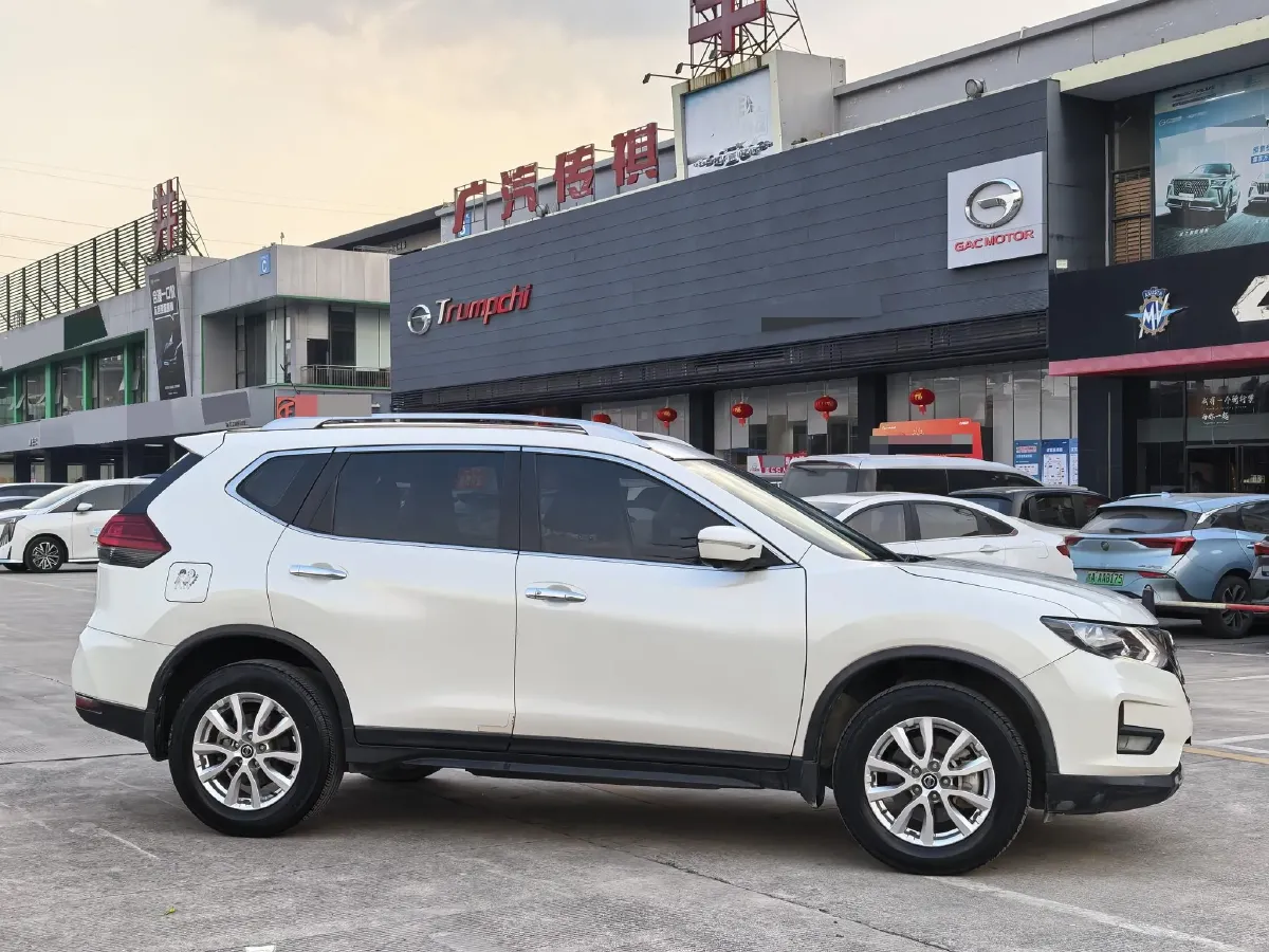 2021 Nissan X-Trail 2.0L 151HP L4 CVT,autocango,china used car exporter,china ev exporter,chinese used car exporter,chinese used ev exporter