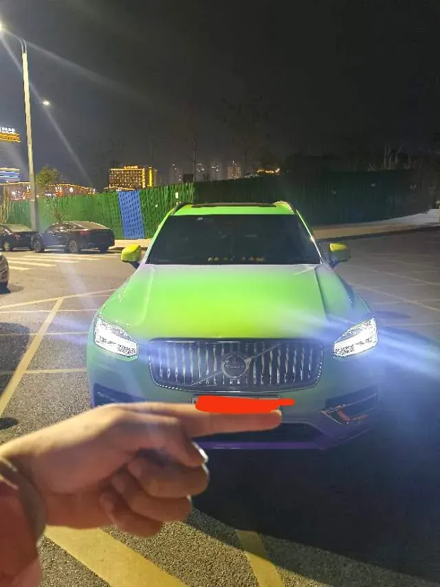 2022 Volvo XC90 PHEV 2.0T 310HP L4 8AT PHEV 18.8KWH,autocango,china used car exporter,china ev exporter,chinese used car exporter,chinese used ev exporter