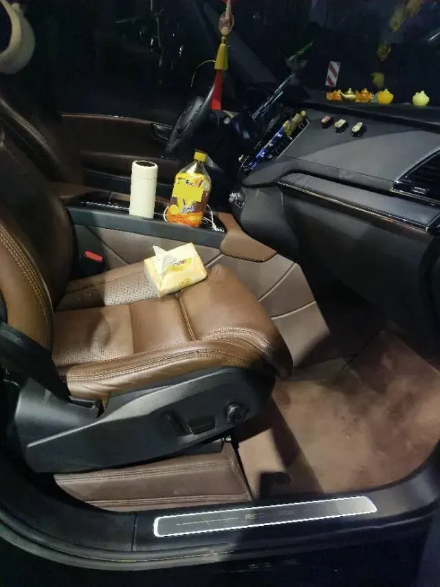 2022 Volvo XC90 PHEV 2.0T 310HP L4 8AT PHEV 18.8KWH,autocango,china used car exporter,china ev exporter,chinese used car exporter,chinese used ev exporter